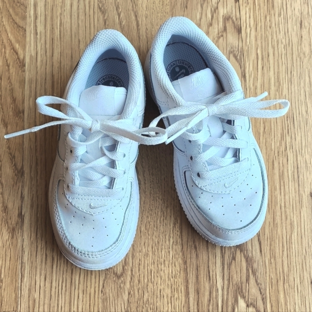 Nike Air Force 1 Kids Classic White Sneakers